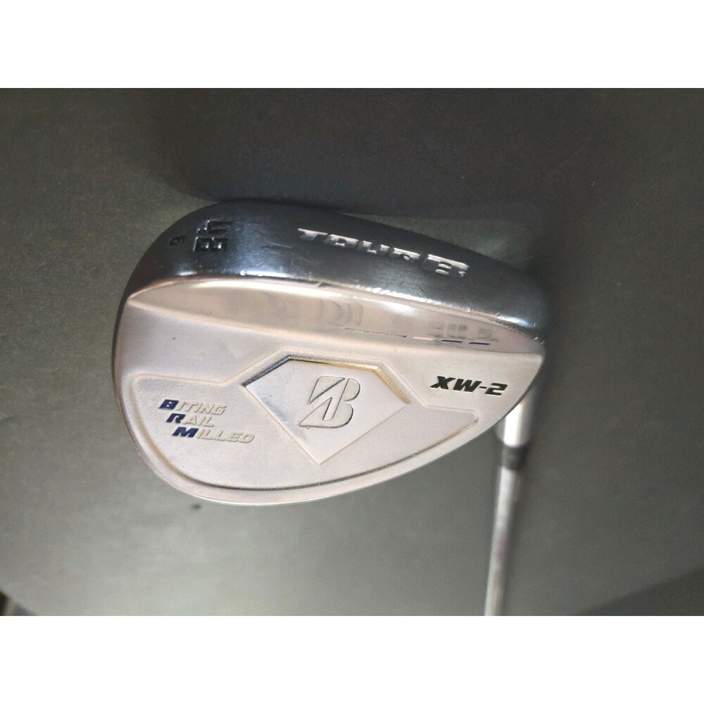 Bridgestone TOURB XW-2 48°/6 Gap Wedge Biting Rail Milled Golf Pride Grip VGUC
